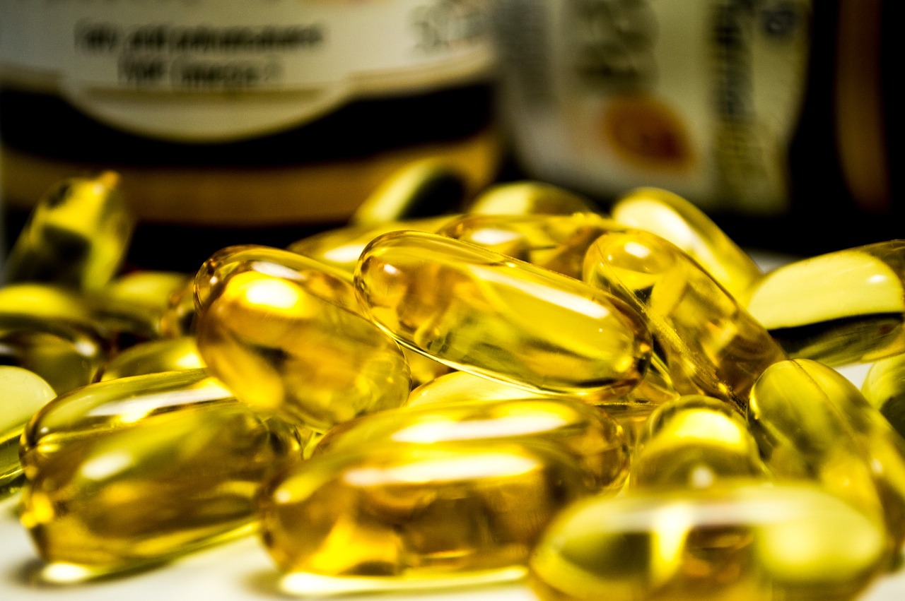 Can You Take NMN and NR Together? Benefits, Risks, and Who Should Skip the Combo